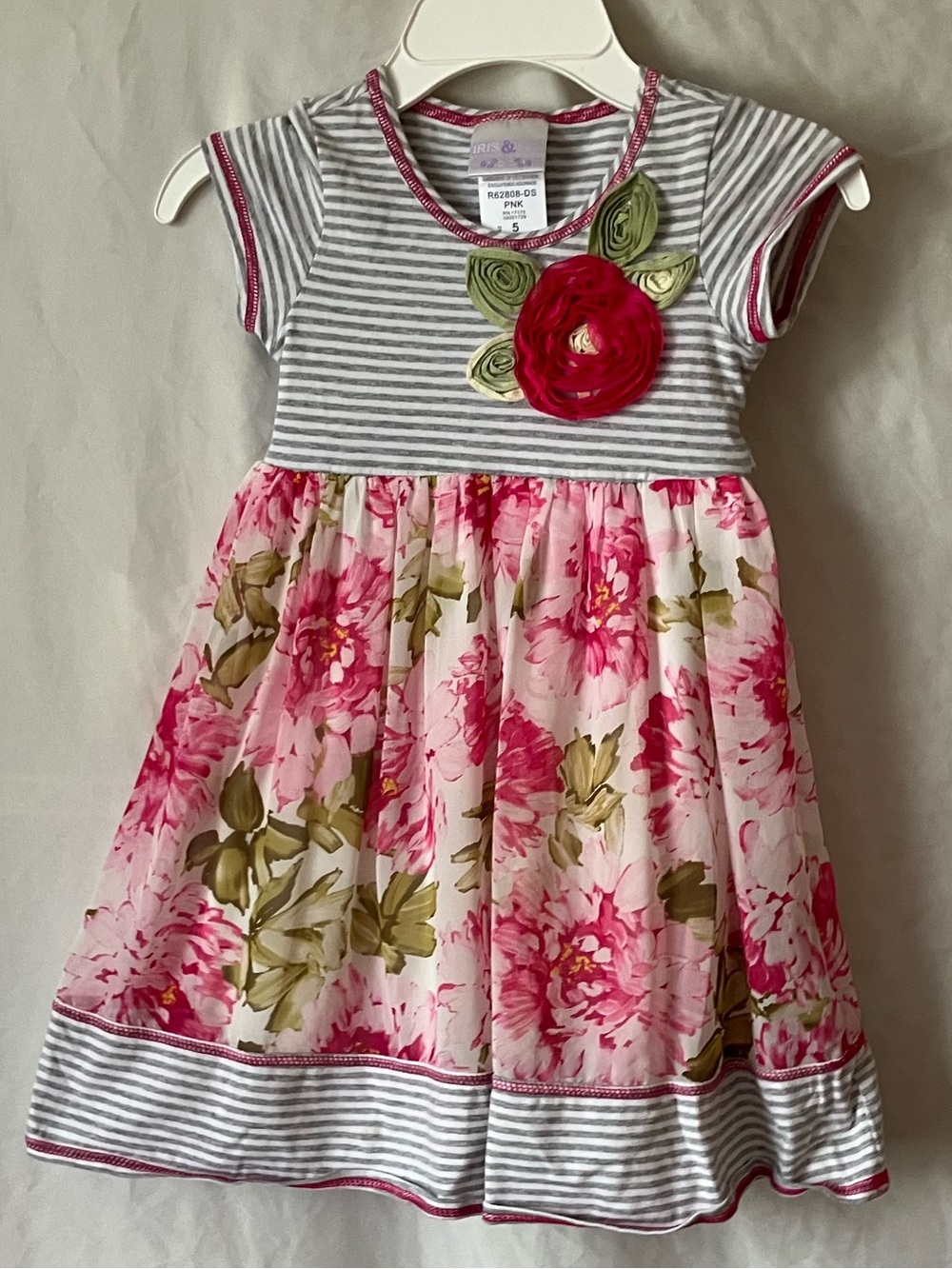 Iris&ivy Girls Pink Floral Stripe Dress with Flower Applique size 5.